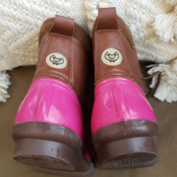 ADRIENNE VITTADINI GIRLS DUCK BOOTS PINK & BROWN 3 - Picture 3 of 8